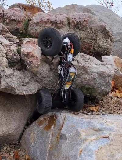 Not sure how this thing continues to surprise me but yeah... | RC4wd Bully 2 MOA