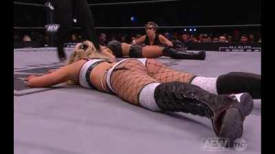 Tay Conti ass jiggle AEW