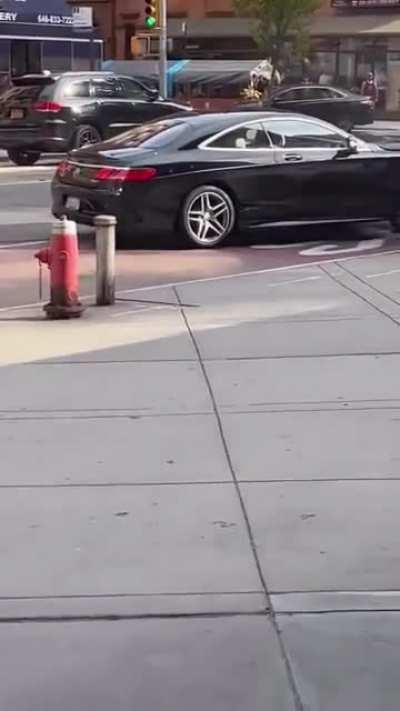 Some real roadrage in downtown.