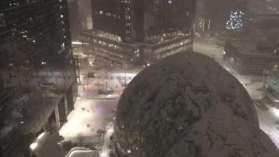 Snowy spheres time lapse