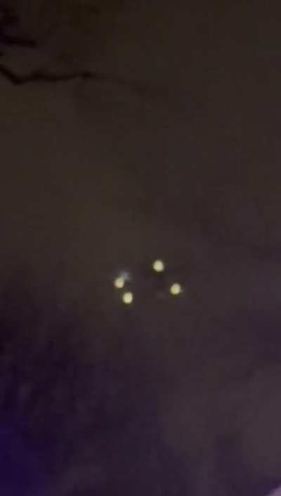 UFO UAP Drone flying low and extremely slow over residential area - Bergen County, NJ USA