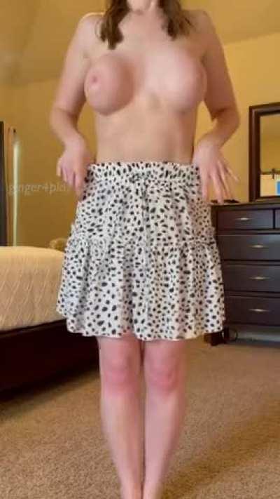 I love playing with my mom bod