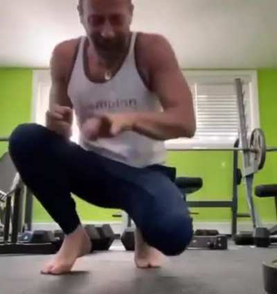 Push up with weights kitkat