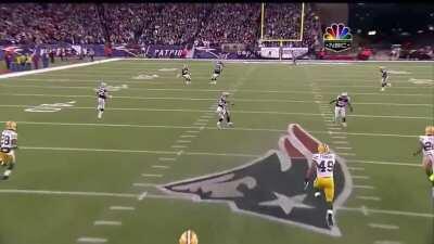 10 years ago today, in one of the most awesome big man moments ever, Patriots&rsquo; right guard Dan Connolly fielded a kickoff and grasped the football in a loaf of bread carry, returning the ball for 71 yards, almost scoring a touchdown.