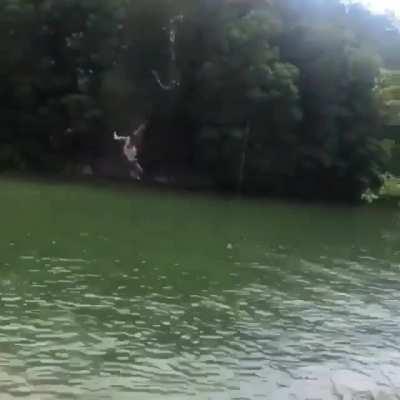 Using the wrong knot on a swing rope