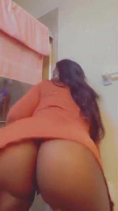 🍑😵 😍HOTT😍 🍑😵