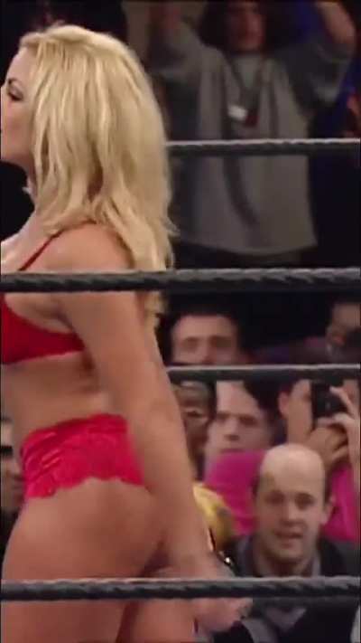Trish Stratus
