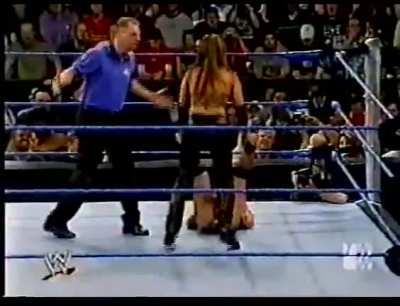 Dawn Marie showing no mercy attacking Nidia's crotch
