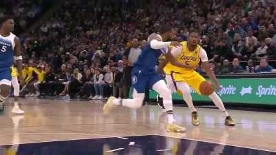 [Highlight] A sexy smooth steal by Mike Conley