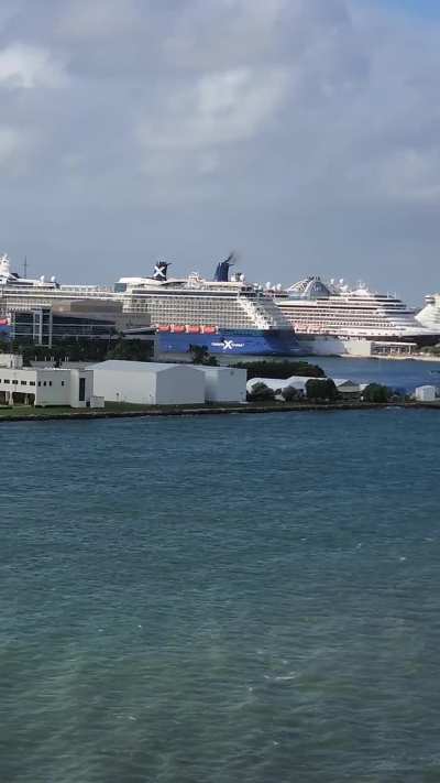 Fort Lauderdale's cruise season is officially back! Not quite the full house but many of the ships have made their way here for a few months. Still very choppy today but not as bad as yesterday.