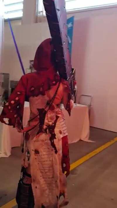 Repentia cosplay with Eviscerator.