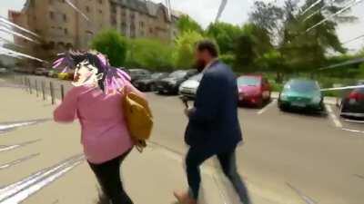 Joestar Zita használja a titkos technikát.