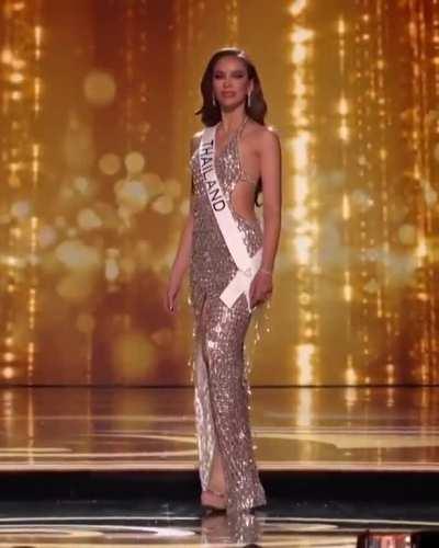 Miss Universe Thailand's gown is made of pull tabs as a homage to her garbage collector dad & street sweeper mom