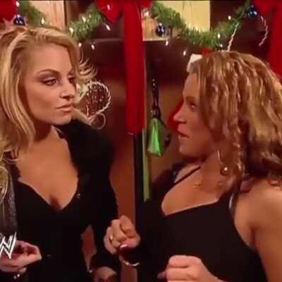 Happy Birthday Trish Stratus!!!