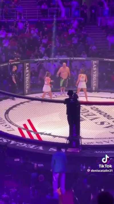 I love Romanian fights! <3 