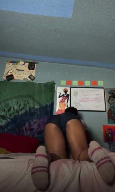 it’s kam here i finally made a reddit enjoy😫🧸.