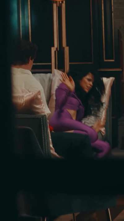 Sabrina Carpenter & Jenna Ortega 