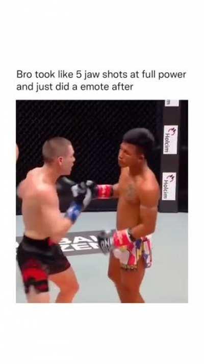 Muay Thai World Champion (Rodtang Jitmuangnon)