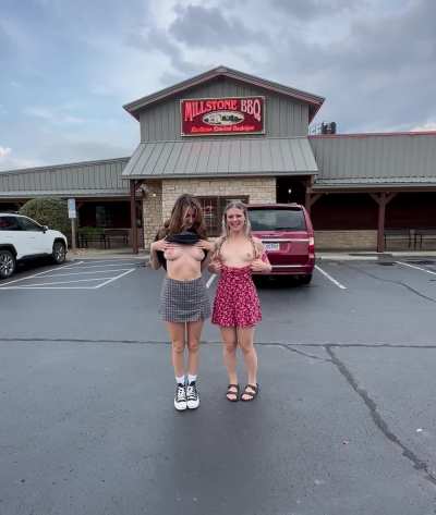 Dinner with a show ;)