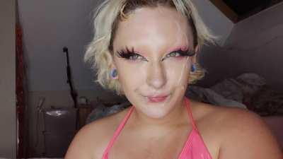 Feeling my prettiest when glazed