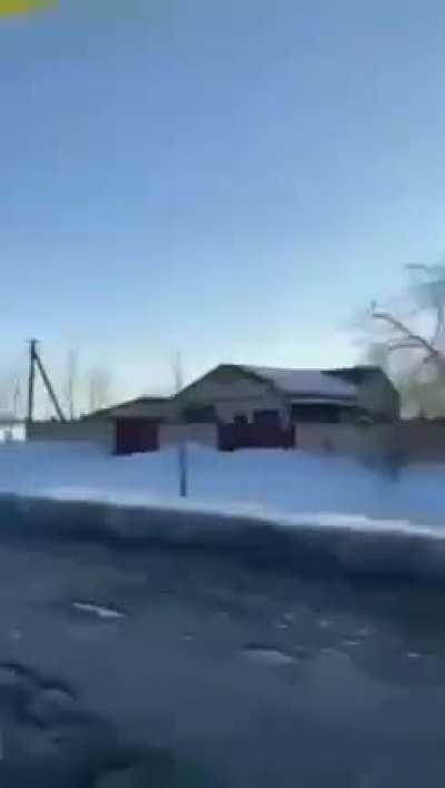 Breaking video of Ukrainian military column allegedly moving towards the Donbass