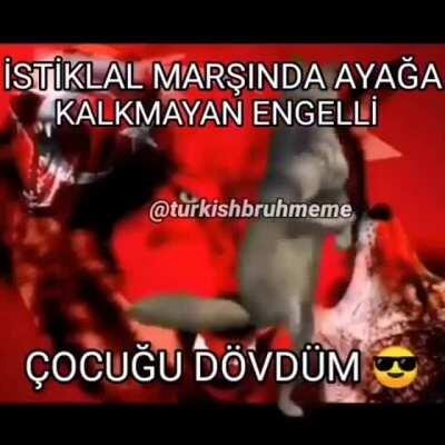 İsiTikLaL mArŞınDa güleN arKaDaŞşı linç ettim yaşAsın ZafEr BeyrAMı