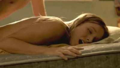 Kristen Bell was made to get pounded hard