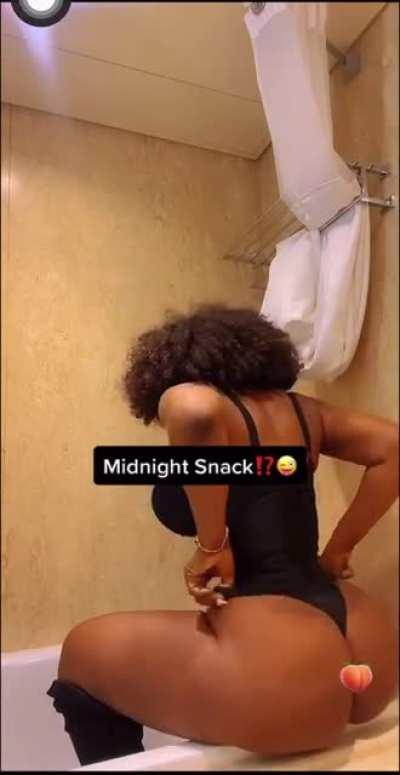 I posted two videos let’s see which one gets the most upvotes this one is ass the next one will be boobs