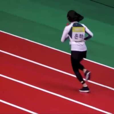 Eunha made her one of the fastest girl on the planet. 😂