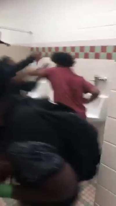 Slapped the reflexes into this nigga😭