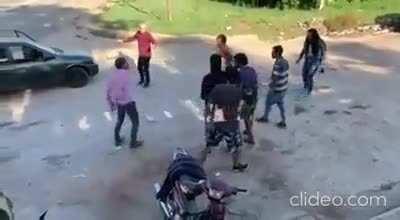 Vi que ya empezaron hacer memes de este video asi que aca tengo el mio, SHOW ME A GOOD TIME BRAIAN!