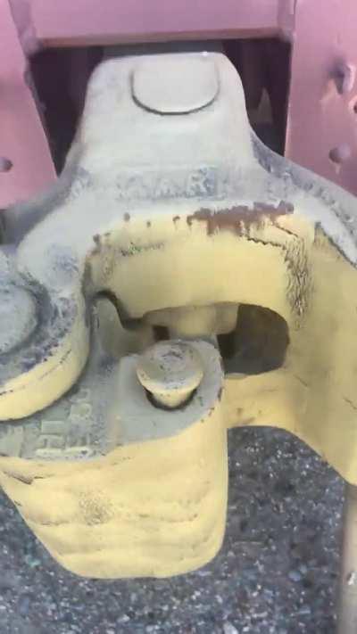 I mean its called a knuckle coupler for a reason