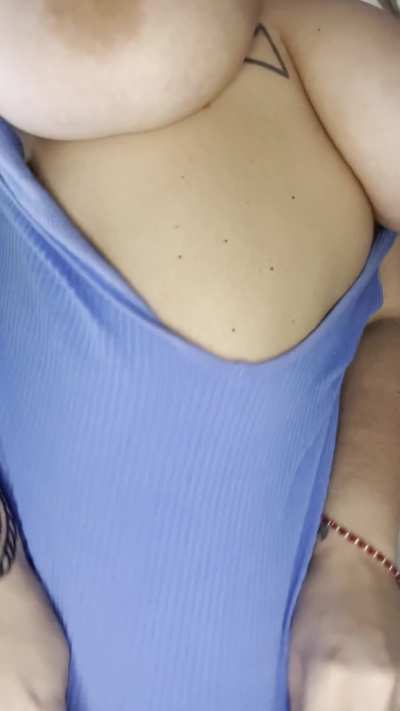 Single with big tits, are you still fucking me?