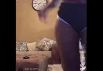 𝗜 𝗱𝗼𝘄𝗻𝗹𝗼𝗮𝗱𝗲𝗱 𝗮 𝘄𝗵𝗼𝗹𝗲 𝗰𝗼𝗺𝗽𝗶𝗹𝗮𝘁𝗶𝗼𝗻 𝘃𝗶𝗱𝗲𝗼 𝗳𝗼𝗿 𝘆'𝗮𝗹𝗹. 😇