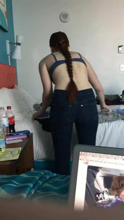 Elder sis changes in front of brother and he secretly records it