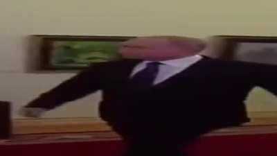 JJ *You gotta blow me tf away to get the award*. Simon :