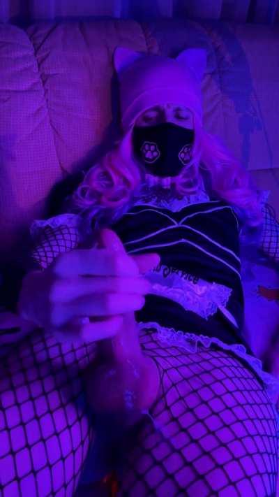 Do you like girls that always cum a lot?