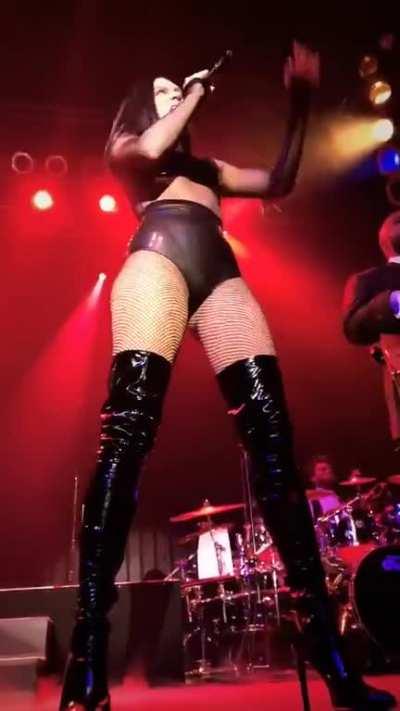 Stunning Outfit 😍