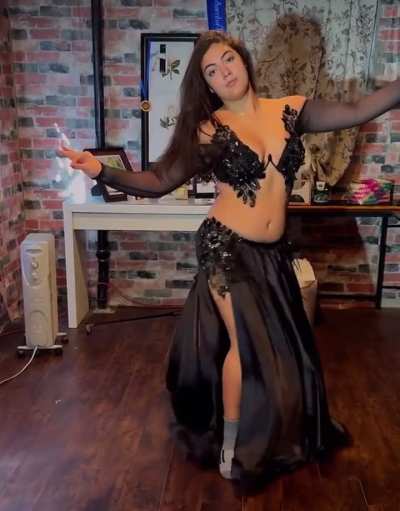 Brand new costume from Ionna Pakou! 🖤🐅