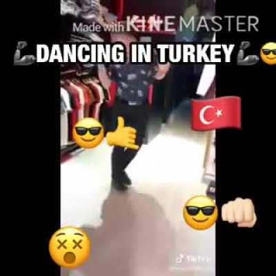 Serbia gay 🤢🤢🤮🤮🤮