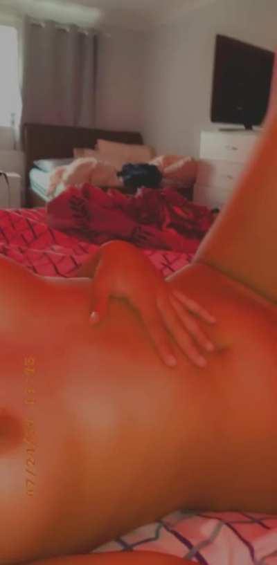 React if your dick is in your hand right now