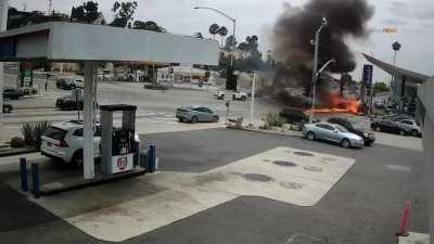 Idiot in car kills 6