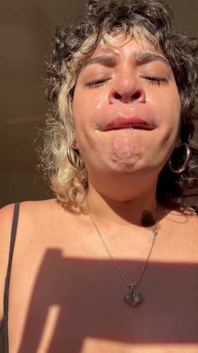 Open ur mouth and kiss me