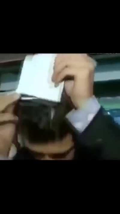 Not enough intelligence to equip that item