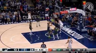 [Highlight] Rudy Gobert violently blocks Lauri Markkanen