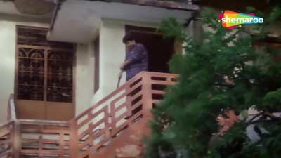 What would you do if she keeps waiting for you like this😌