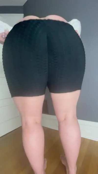 Do you like my phat ass?