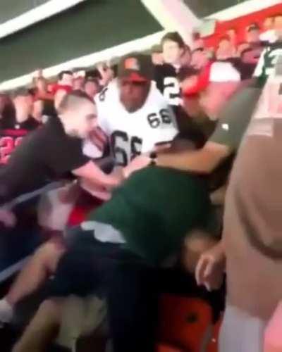 Ninja technique to stop a fight.