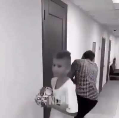 Дайка я попробую