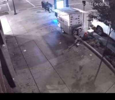 People trying to get food ends up on wrong block💨